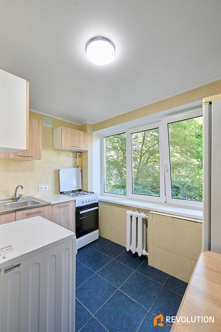 БЕЗ% Продаж Бульвар Верховної Ради 18А Дарниця Чернігівська Київ - зображення 3