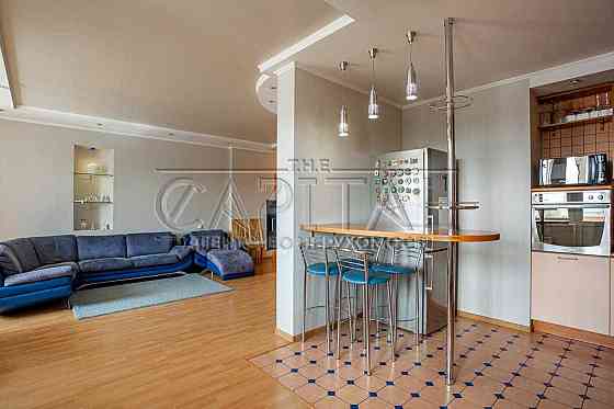 Продаж / Квартира/112 м2/Дарницький район/ вул. Ахматової Анни, 47 Київ