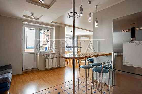 Продаж / Квартира/112 м2/Дарницький район/ вул. Ахматової Анни, 47 Київ