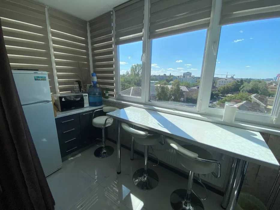 Оренда 2х квартири .Центр.Набережний квартал Рівне - зображення 8