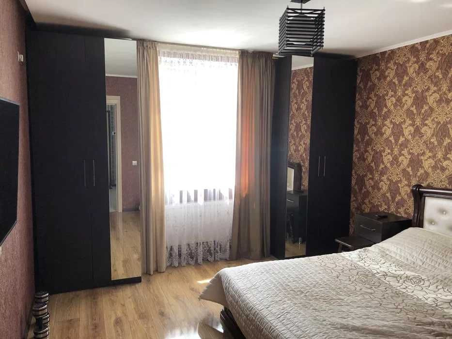 Оренда 2х квартири .Центр.Набережний квартал Рівне - зображення 4