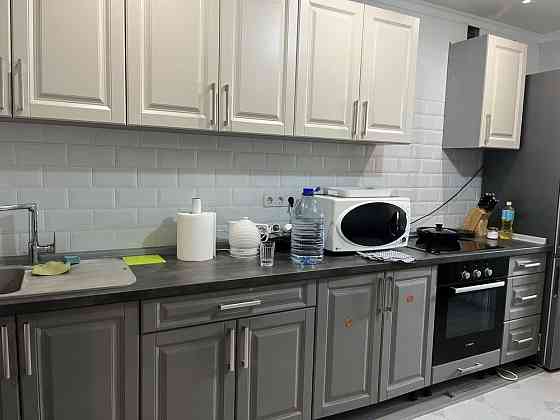 Оренда чудовоі двокімнатноі на Драгоманова 44 метро Позняки Киев