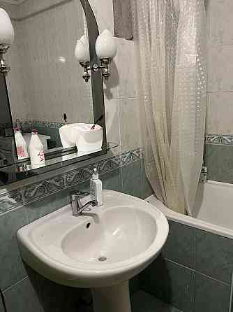 Оренда чудовоі двокімнатноі на Драгоманова 44 метро Позняки Киев