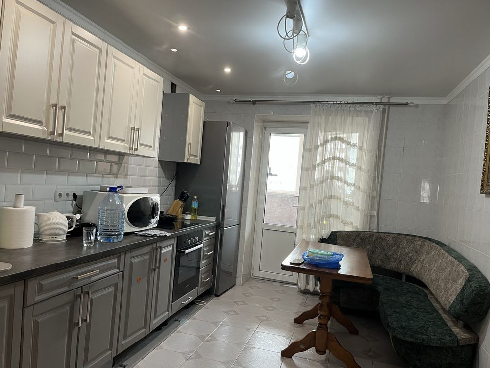 Оренда чудовоі двокімнатноі на Драгоманова 44 метро Позняки Киев - изображение 1