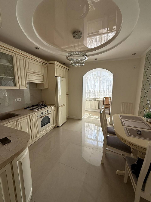 Оренда стильної 2 кімн квартири по вул. Довженка поруч парку Івано-Франківськ - зображення 1