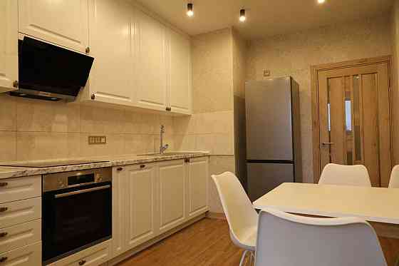 Шикарна 2-х кімн. кв. з якісним ремонтом, ЖК «Русанівська гавань». Киев