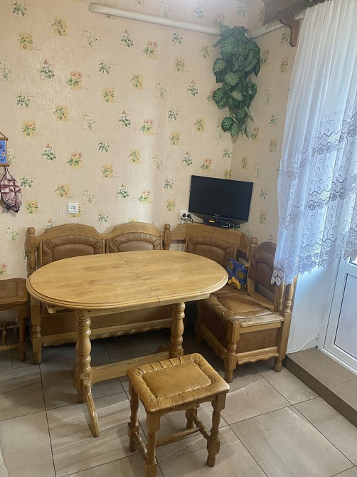 Продам велику 3-х кімнатну квартиру з гаражем  у дворі Миргород - зображення 3