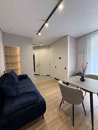 Бізнес клас! Неймовірна простора 1к з ремонтом та балконом Ирпень