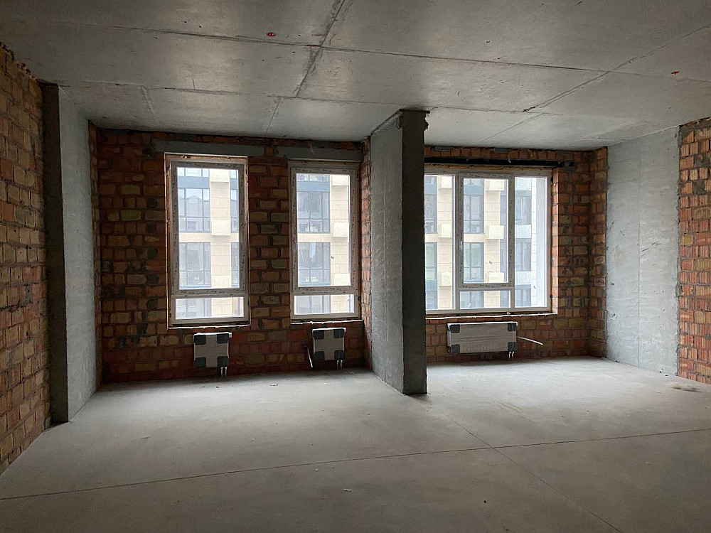 Район станції метро " Золоті Ворота" . ЖК " Ярославов Град" . Київ - зображення 5