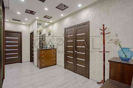 Оренда 2к ПРОСТОРОЇ  квартири на Анни Ахматової Киев