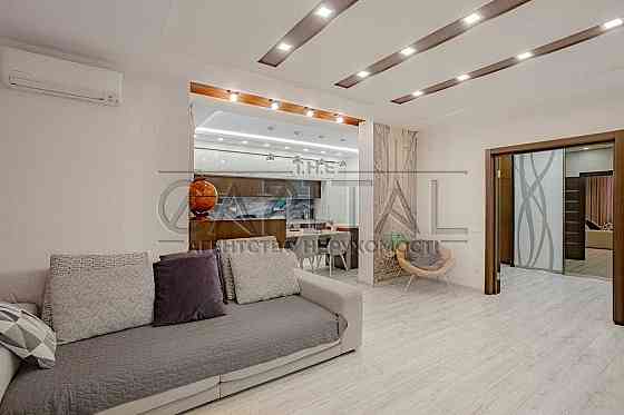 Оренда 2к ПРОСТОРОЇ  квартири на Анни Ахматової Киев