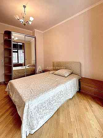 Без%, Круглоуніверситетська 11/19, 2к, 64м2 Киев