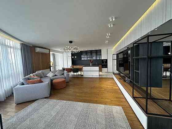 Пропонується простора, 2к +кухня студія з сучасним ремонтом Ивано-Франковск