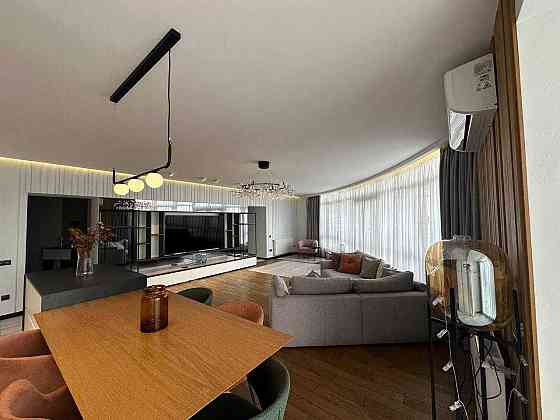 Пропонується простора, 2к +кухня студія з сучасним ремонтом Ивано-Франковск