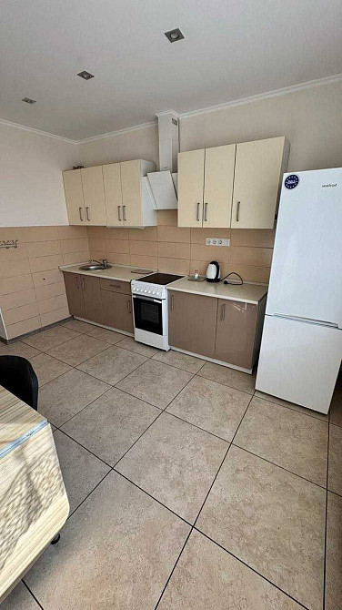 ЛУЧШАЯ ЦЕНА! Продам 1-комн. квартиру с РЕМОНТОМ в КАДОР на Сахарова Крижанівка - изображение 2