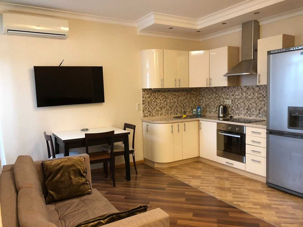 Юрія Шумського 3-г. Євродвушка 50 кв.м. Березняки Киев - изображение 1