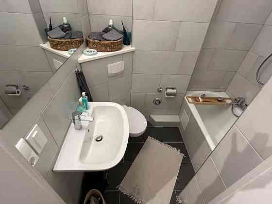 Уютная долгосрочно без комиссии с балконом, залог можно разбить Одеса