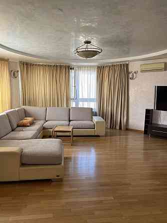 Окіпної Раїси 4, 4 кімнатна квартира, Ст.М. Лівобережна, Дніпровський Киев