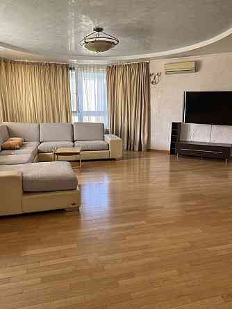 Окіпної Раїси 4, 4 кімнатна квартира, Ст.М. Лівобережна, Дніпровський Киев