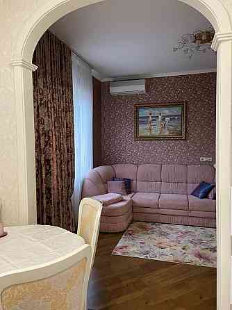 Двокімнатна, євроремонт, 60 м2, вулиця  Михайла Бойчука 12а Киев