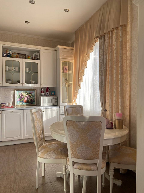 Двокімнатна, євроремонт, 60 м2, вулиця  Михайла Бойчука 12а Киев - изображение 7