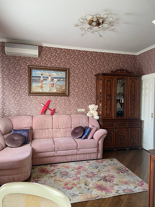 Двокімнатна, євроремонт, 60 м2, вулиця  Михайла Бойчука 12а Киев - изображение 2