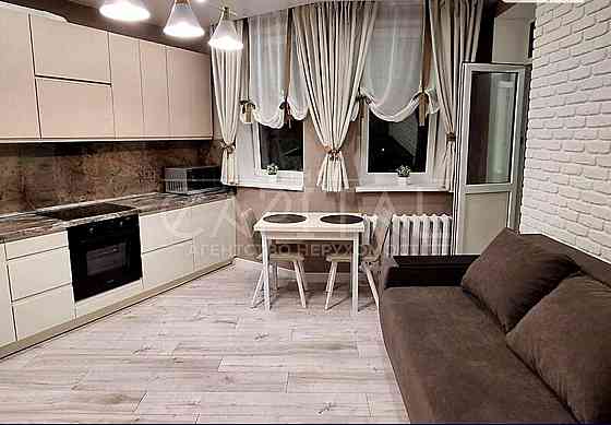 Оренда квартири, вул. Сім'ї Стешенків, Солом'янський р-н Киев