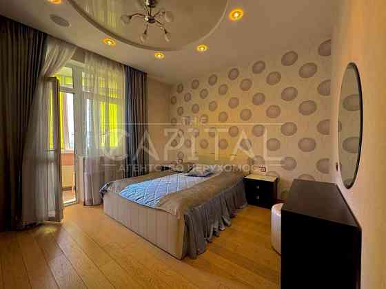 Київ, Дніпровський район, вул. Микільсько-Слобідська, 1а Київ