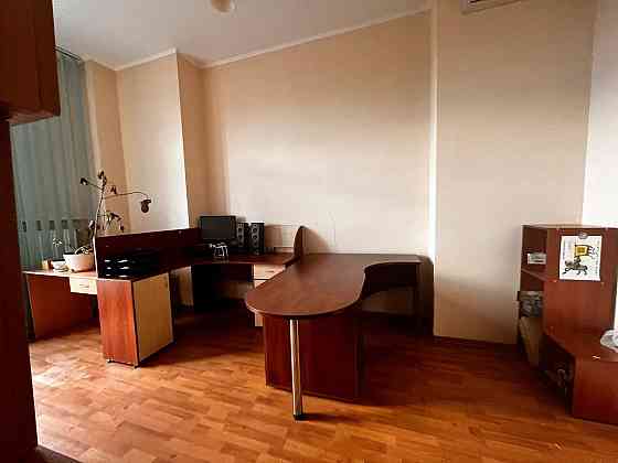 Владелец. Продам квартиру (центр) ул. Чернышевского 130 кв.м 