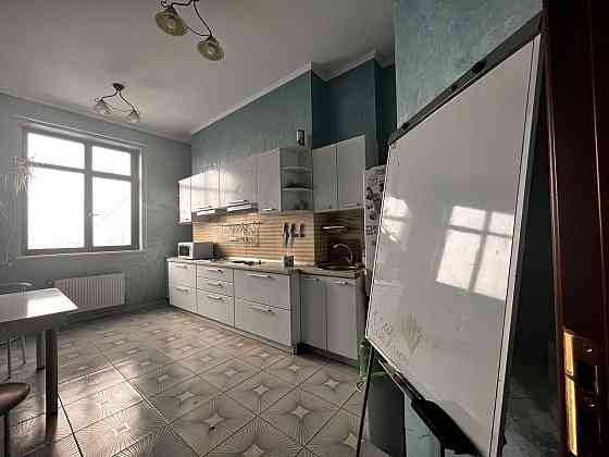 Владелец. Продам квартиру (центр) ул. Чернышевского 130 кв.м 