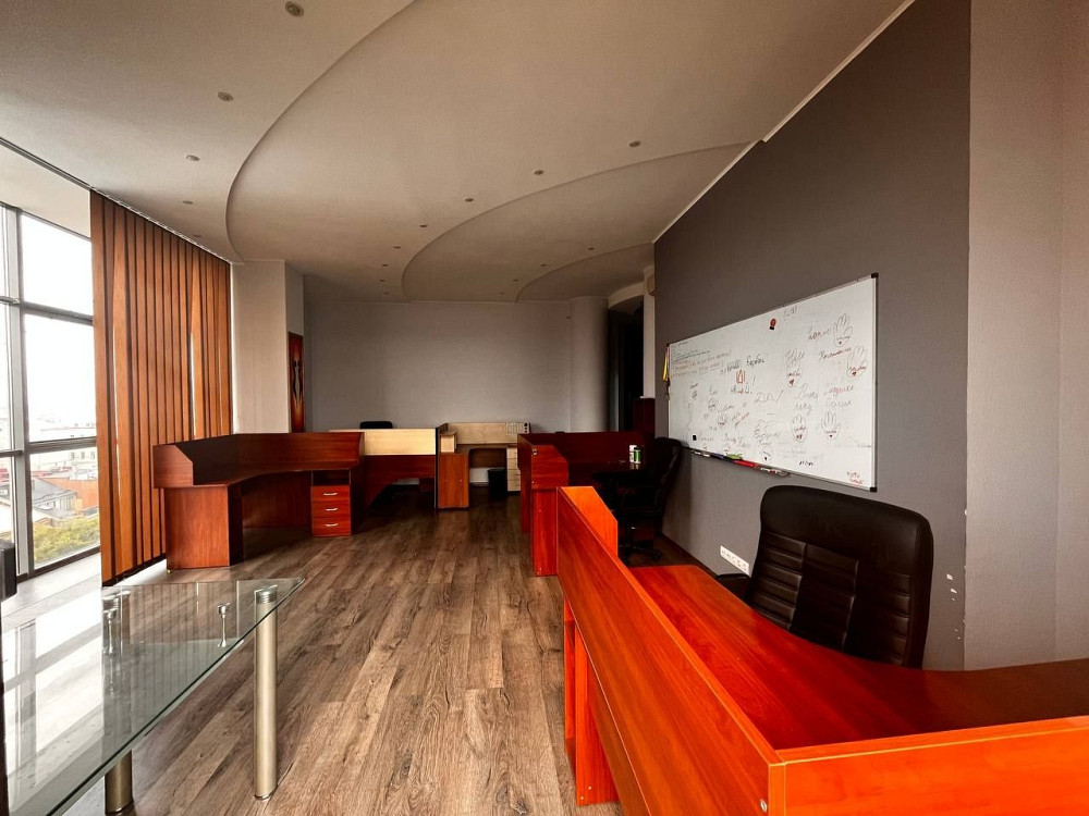 Владелец. Продам квартиру (центр) ул. Чернышевского 130 кв.м  - изображение 7