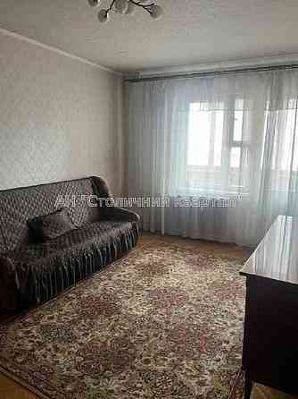 Виноградар Трикімнатна Квітневий 7 Киев