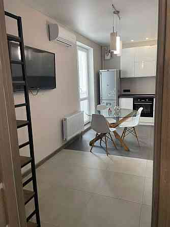 Продам 3-х к.кв. новострой ЖК Ньютона. Новые Дома. Коммунальный рынок Харьков