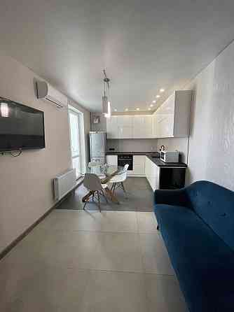 Продам 3-х к.кв. новострой ЖК Ньютона. Новые Дома. Коммунальный рынок Харьков