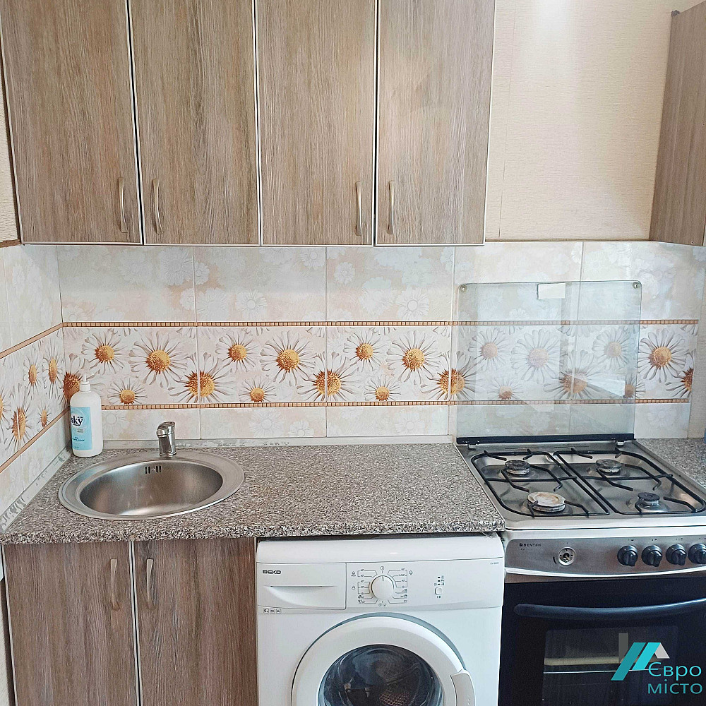 продам затишну квартиру з меблями  вул. Добровольчих батальонів Запоріжжя - зображення 1