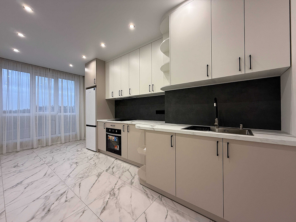 Терміново! Євродвушка 42м в Центральному парку Чехов парк без комісії! Ирпень - изображение 2