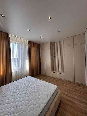 Продається Нова, якісна, велика квартира. Центр міста. Новабудова. Ужгород