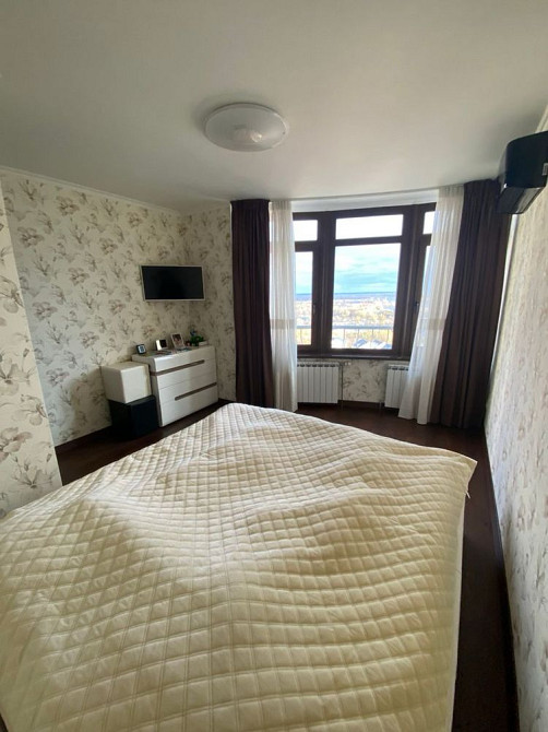 Топова 3-к каартира 97м2 проспект Науки Деміївка Київ - зображення 2