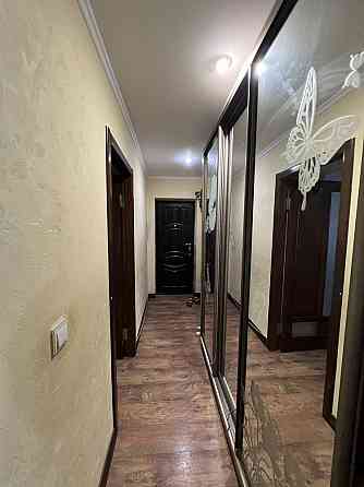 2- кімнатна квартира на 3 поверсі, в цегляному будинку з ремонтом Угорники