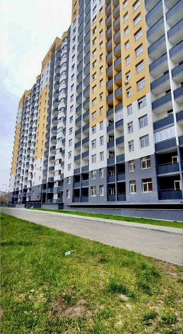 Продам велику 3-х кімнатну квартиру,вулиця С.Петлюри 21 Б Бровары - изображение 1