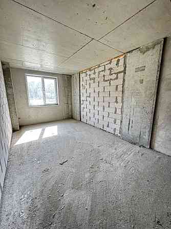 Протдаж 2- кімнатної квартири по вулиці Роксоляни Львов