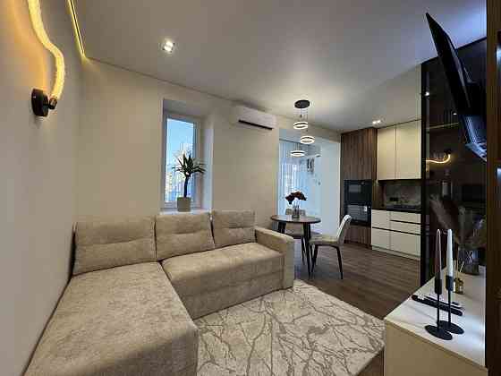 Терміново продам стильну  однокімнатну в центрі міста Ивано-Франковск