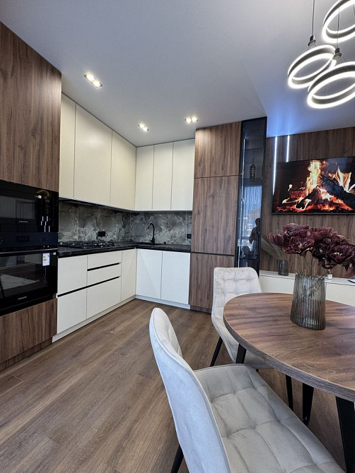 Терміново продам стильну  однокімнатну в центрі міста Ивано-Франковск - изображение 4