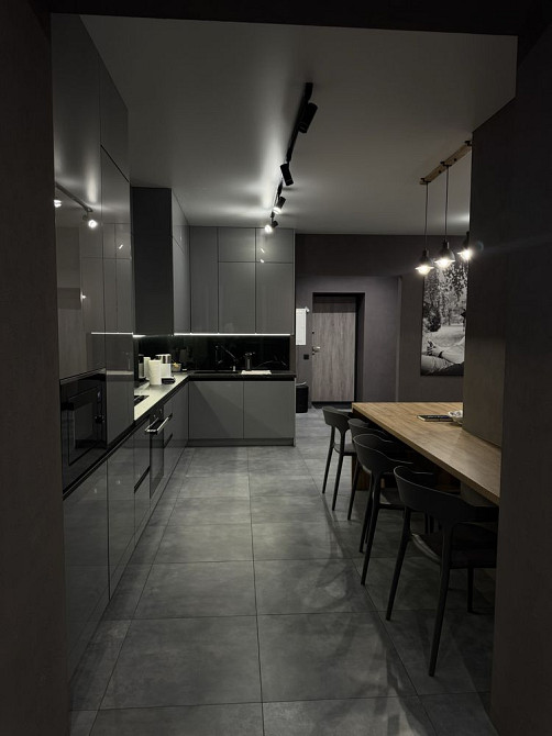 Простора квартира з дорогим ремонтом Рованці - зображення 1