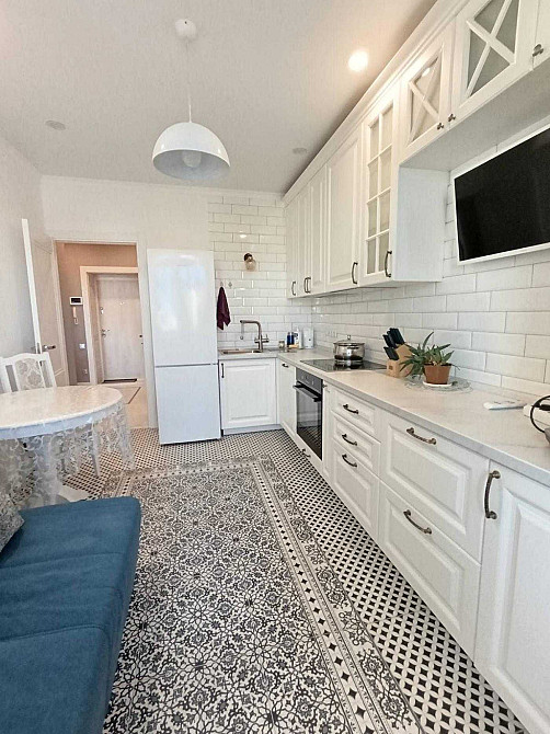 Просторная квартира . Теплый кирпичный дом, свежий ремонт! АГВ котел Одесса - изображение 1