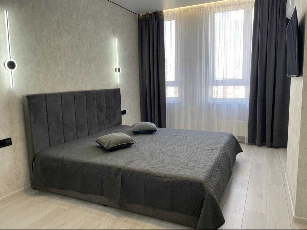 Шикарна 1-к квартира 47м2 ЖК Республіка Respublika Теремки Київ - зображення 3