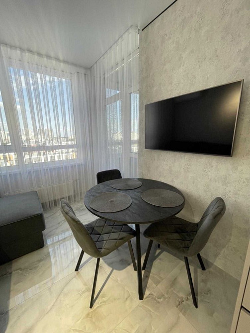 Шикарна 1-к квартира 47м2 ЖК Республіка Respublika Теремки Київ - зображення 8