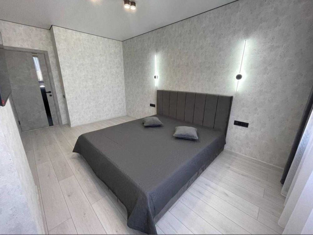 Шикарна 1-к квартира 47м2 ЖК Республіка Respublika Теремки Київ - зображення 1