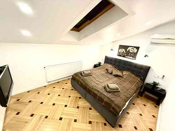 Квартира з терасою та панорамним видом у серці Львова! Львов