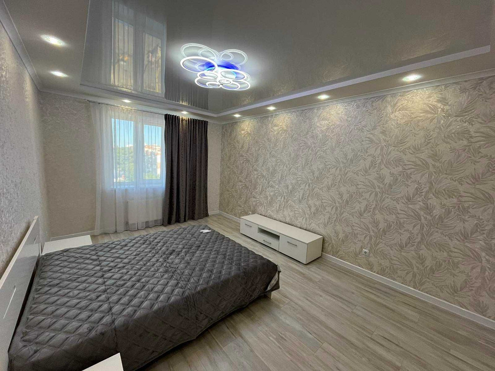 Однокімнатна з ремонтом Виставка Хмельницький - зображення 1